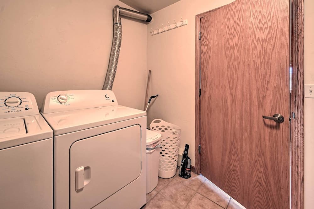 Steamboat Home w/ Garage, 1 Mi to Ski Resort