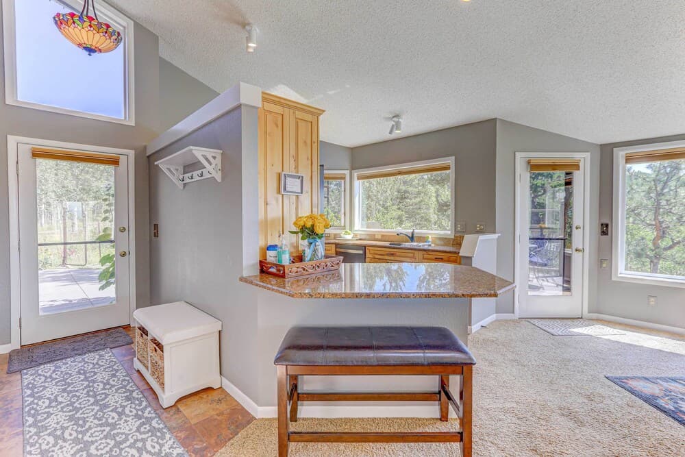 Mountain Views + Hot Tub: Airy Forest Escape!