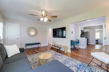 Fayetteville Retreat w/ Yard - Walk to Campus!