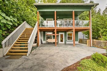 Renovated Olympia Cabin w/ Private Dock on Lake