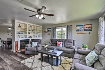 Spacious + Modern Family Duplex in Galveston!