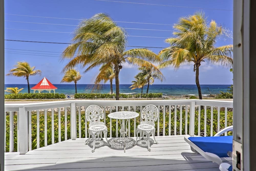 Lovely 'sea Dreams Villa' w/ Private Beach & Deck!