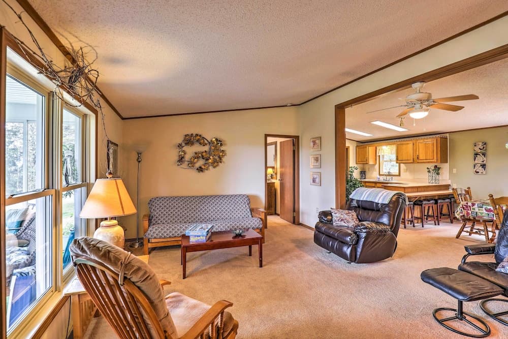 Finger Lakes Retreat w/ Sunroom, Fire Pit & Bbq!