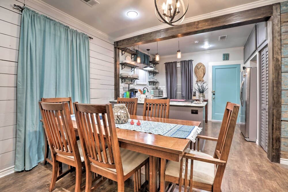 Historic Galveston Home: Walkable Neighborhood!