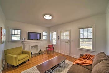 Colorful Tulsa Duplex w/ Porch: Dogs Welcome!