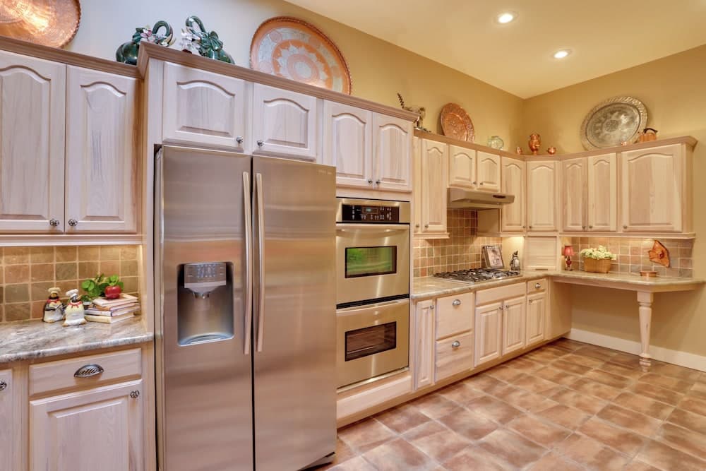 Beautiful Central Fayetteville Townhome w/ Views!