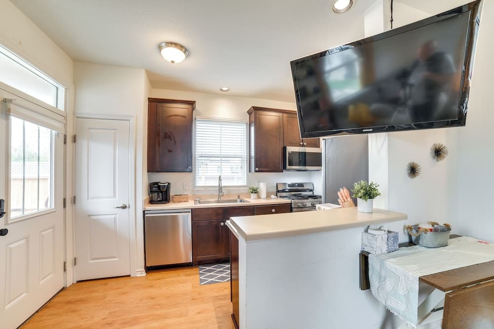 Walk to Beach: Colorful Home w/ Patio in Galveston