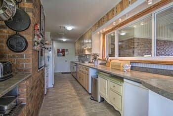 Waterfront Foley Home w/ Dock - 6 Mi to Beach!