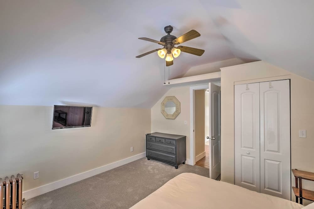 Warrensburg Home ~ 6 Mi to Lake George!