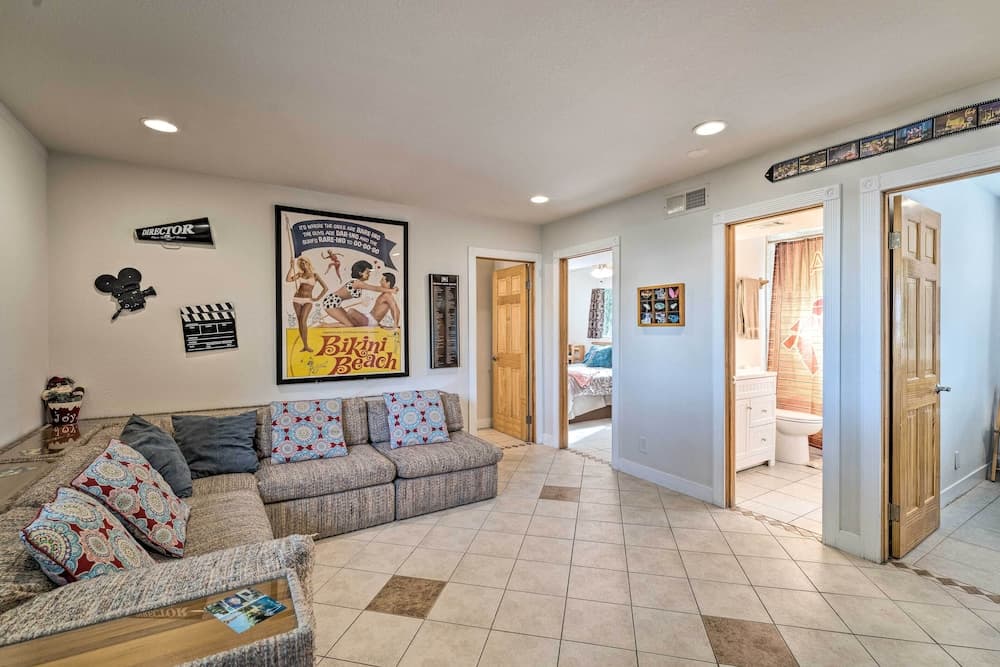 'vegas Oasis' Home w/ Pool & Spa: 7 Miles to Strip