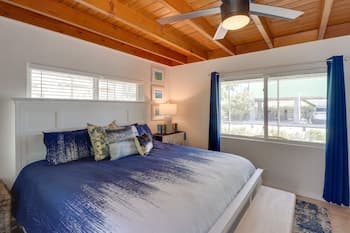 'siren Song' - Cozy Marathon Getaway w/ Garden!