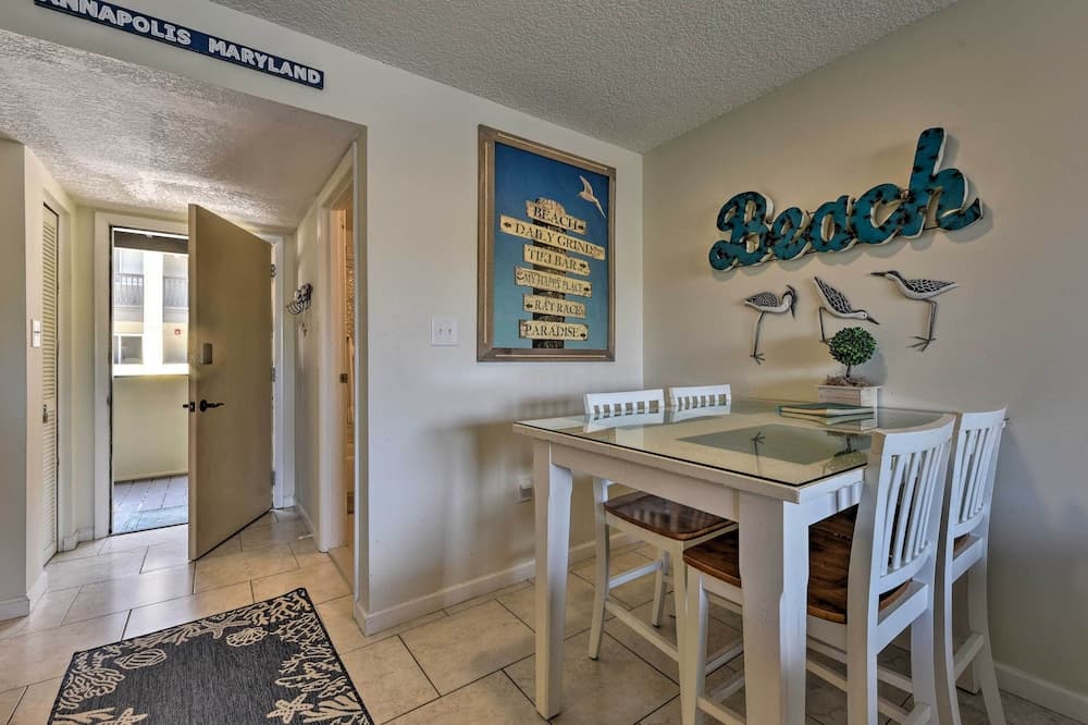 Ocean-view Fernandina Condo w/ Pool, Beach Access!