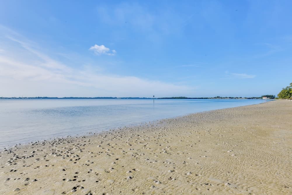 Walk to Beach: Home w/ Porch on Anna Maria Island!