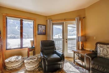 Resort Ski Condo on Copper Creek Golf Course!