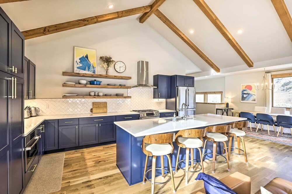 Luxe Home w/ Patio & Pool Access in Silverthorne!