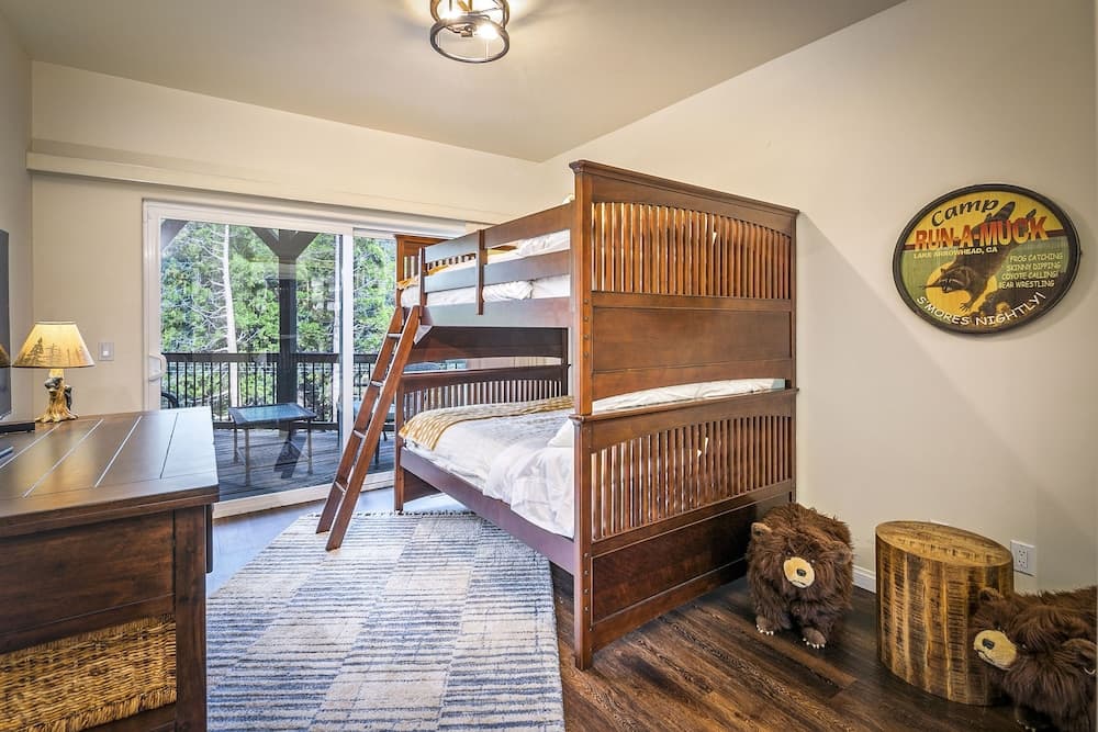 Lake Arrowhead Retreat w/ Decks + Mountain Views!