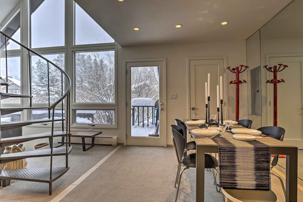 Vail Condo w/ Mtn View Deck - Steps to Ski Shuttle