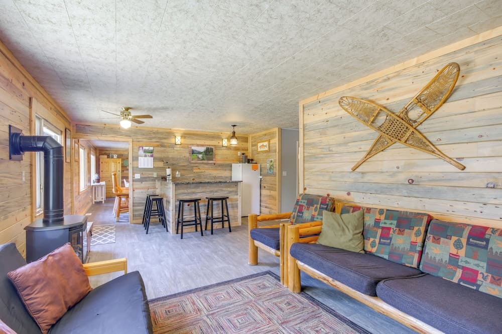 Contact Mountain Hideaway w/ Views & Porches!