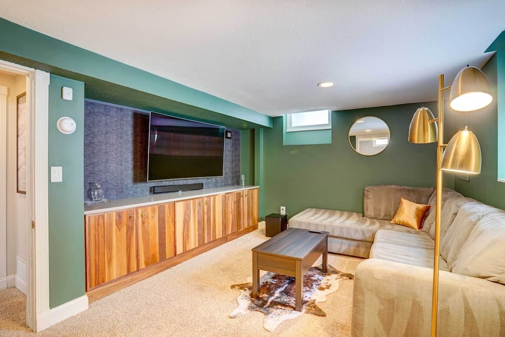 Charming Minneapolis Home < 1 Mi to Lakes!