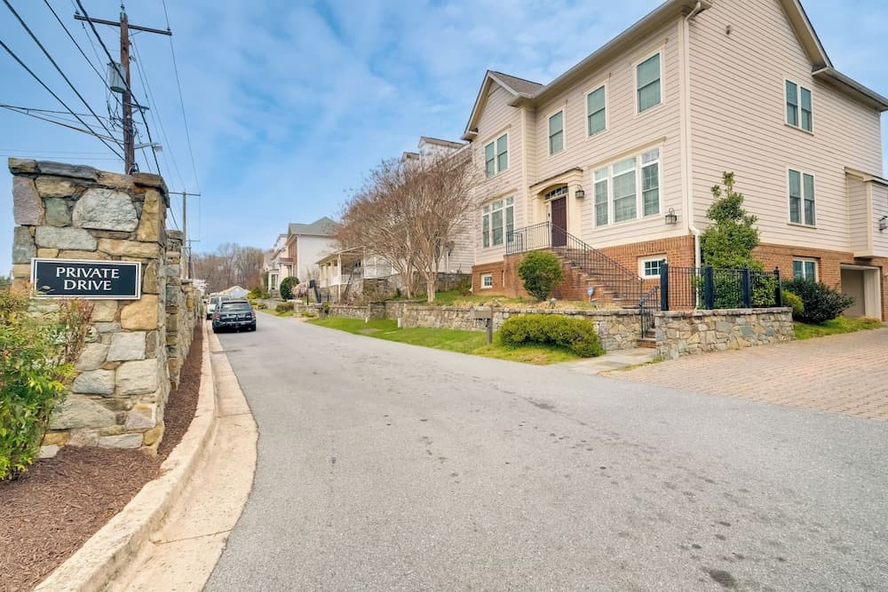 Pet-friendly DC Area Condo w/ Yard!