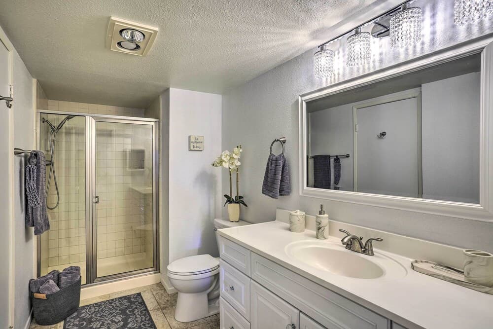 Condo w/ Patio, Walk to Downtown Palm Springs!