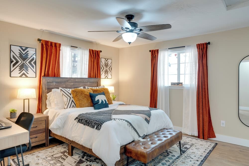 12 Mi to Apple Hill: Family-friendly Cabin Retreat