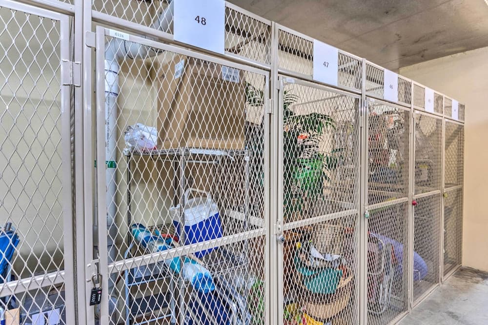 Coastal Condo: Patio & Free Resort Amenities!