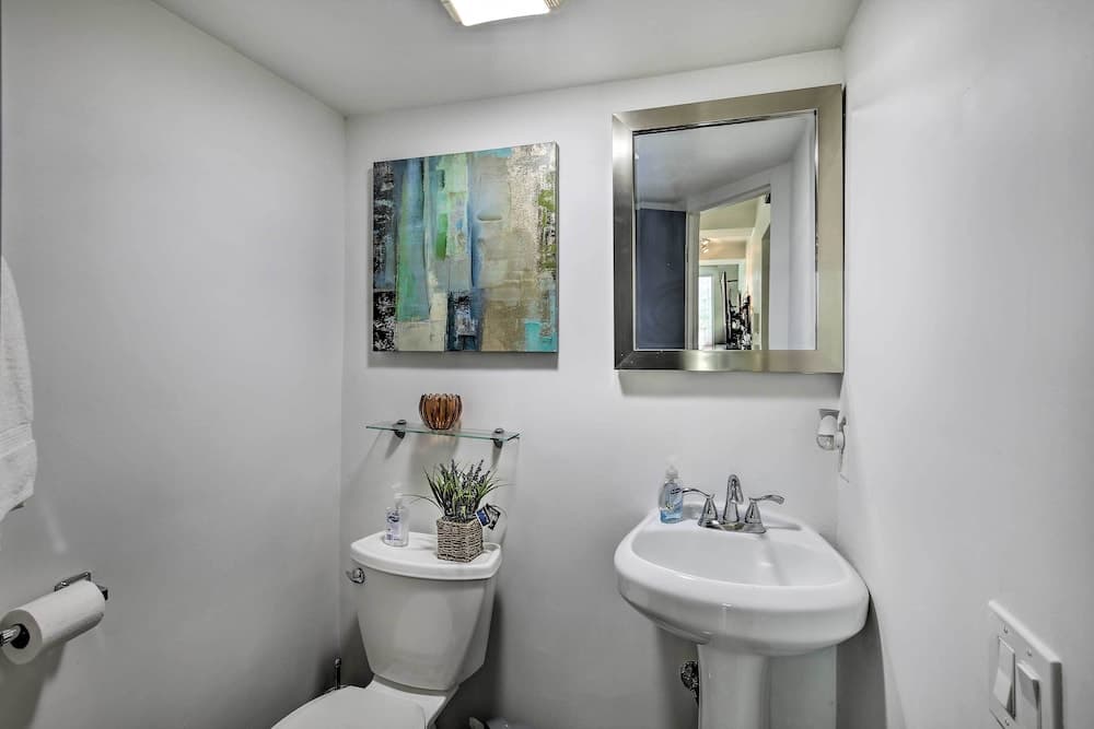 Palm Springs Home: Casita + Fire Pit!