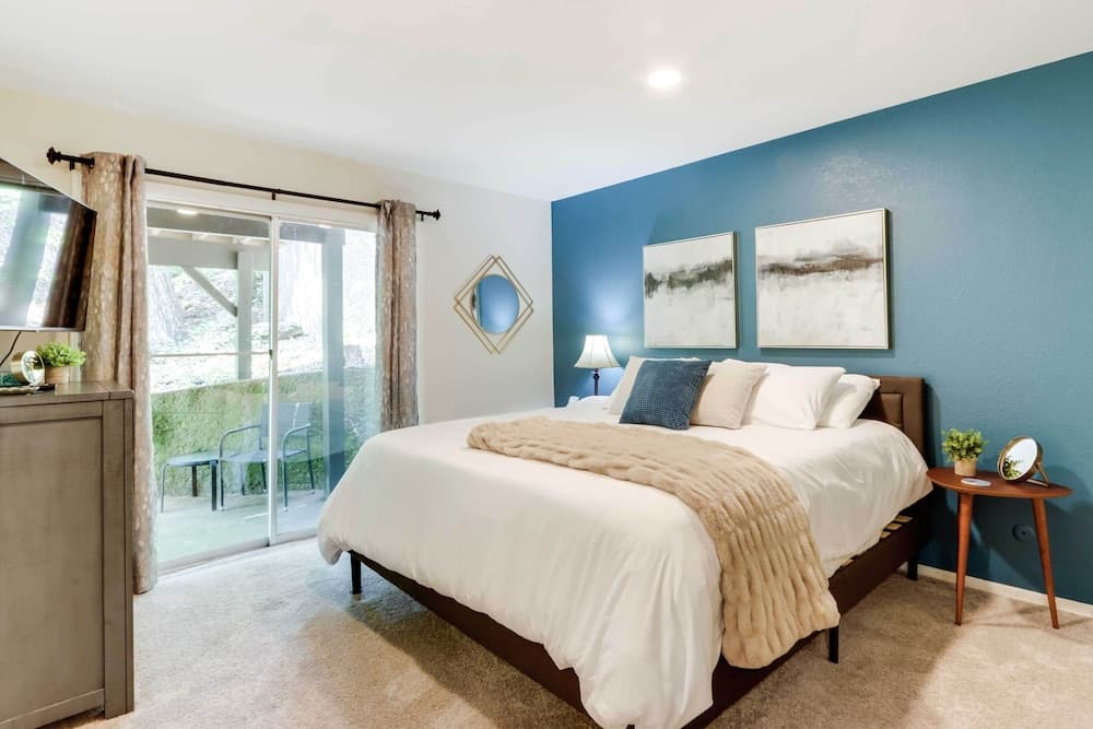 Osage Beach Home w/ Lake Views: Pets Welcome!