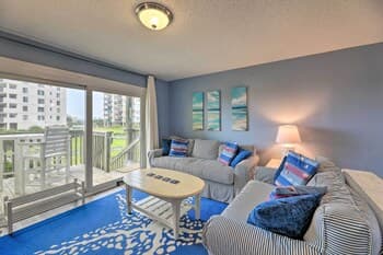 Emerald Isle Townhome w/ Pool & Beach Access!