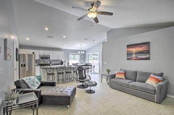 Lovely Florida Coastline Home By Perdido Key!