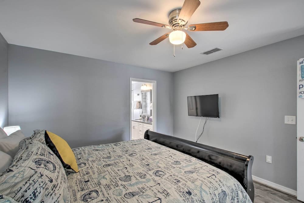 Lovely Florida Coastline Home By Perdido Key!