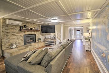 Spacious Home w/ Yard, 20 Miles to Olympic NP