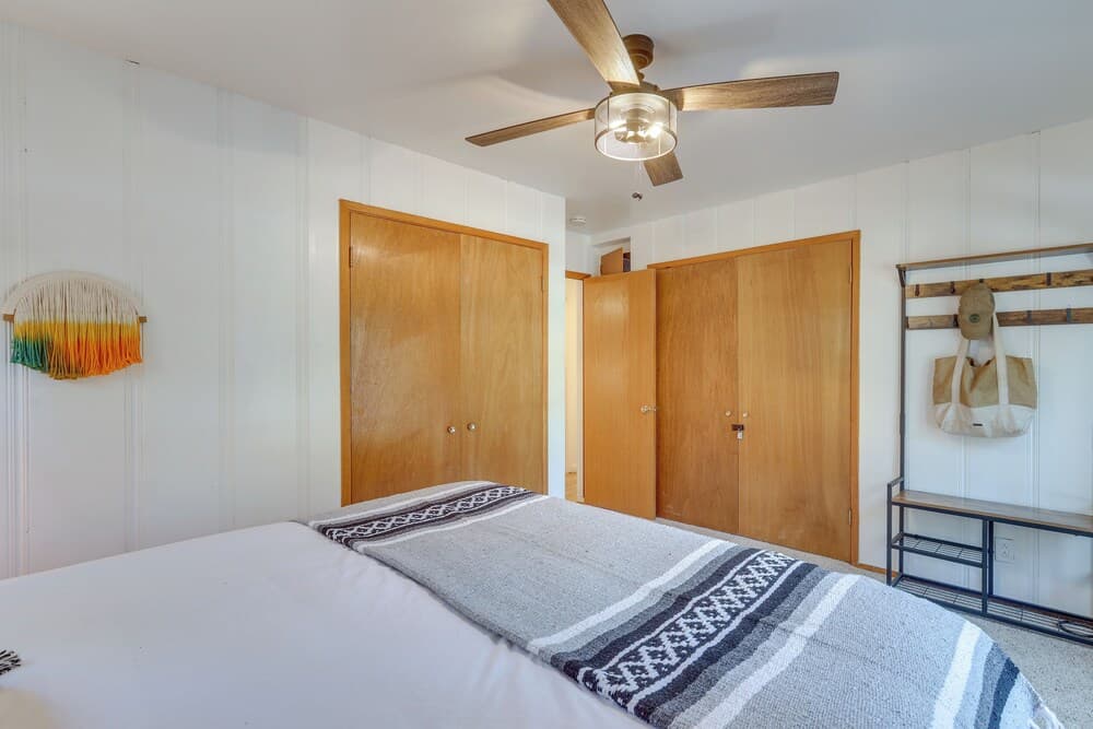 7 Mi to Lake Tahoe: Wooded Home w/ Foosball Table