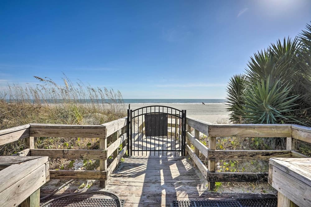 Steps to Shore + Pool: Myrtle Beach Resort Getaway