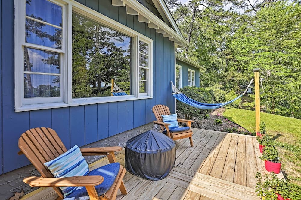 Family-friendly Escape ~ 6 Mi to City Center!