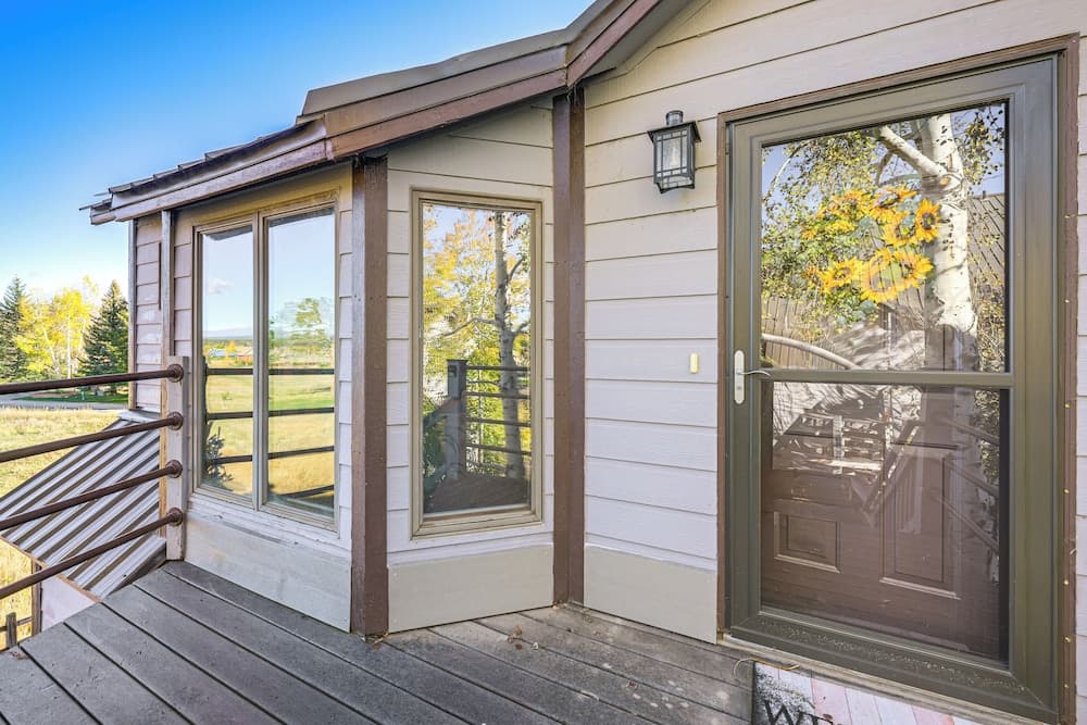 Pagosa Condo w/ Deck, 4 Mi to Hot Springs & Dtwn