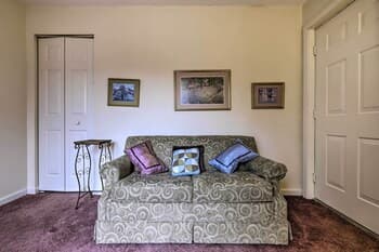 Springfield Condo, Close to Museums!