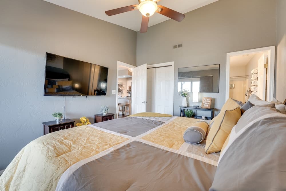 Branson West Condo ~ 1 Mi to Silver Dollar City!