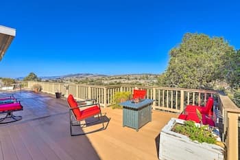Retro House w/ Deck & Arroyo Grande View