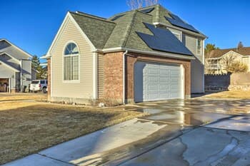 Spacious Family Home, 3 Mi to Dtwn Cedar City