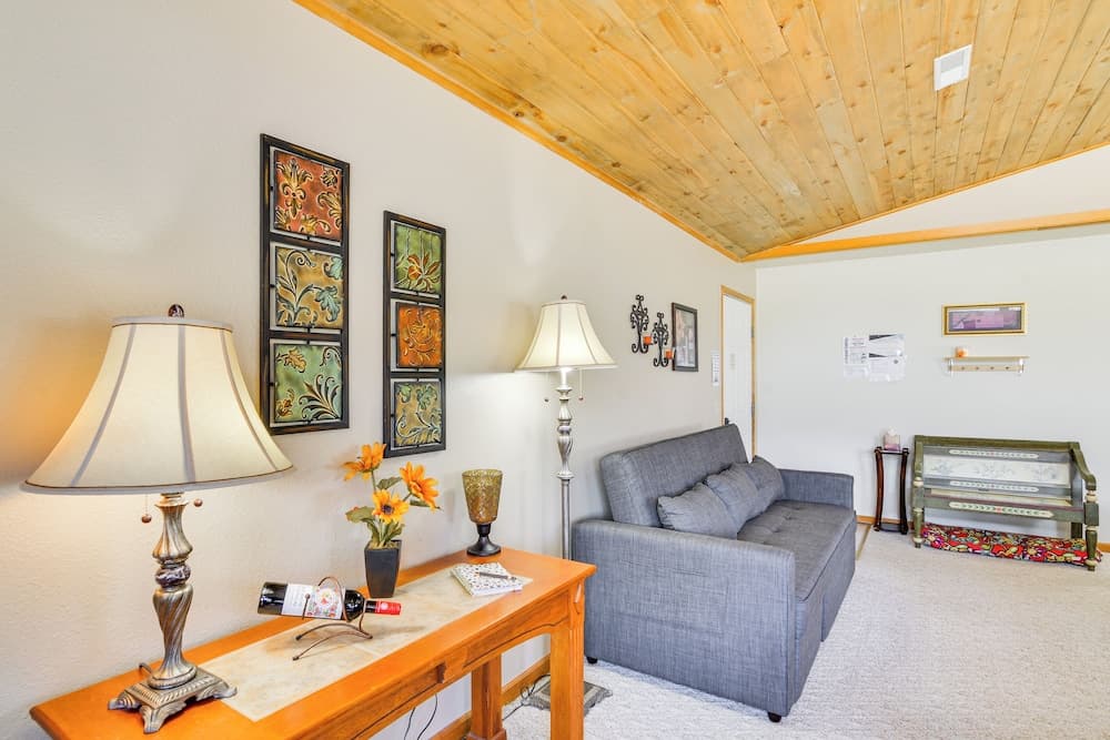 Spacious Buena Vista Home w/ Fire Pit Near Skiing!