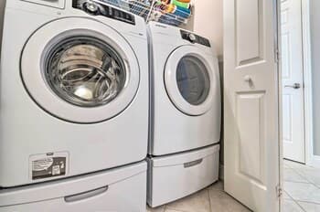 The 'summer Breeze' Retreat - Near Navarre Beach!