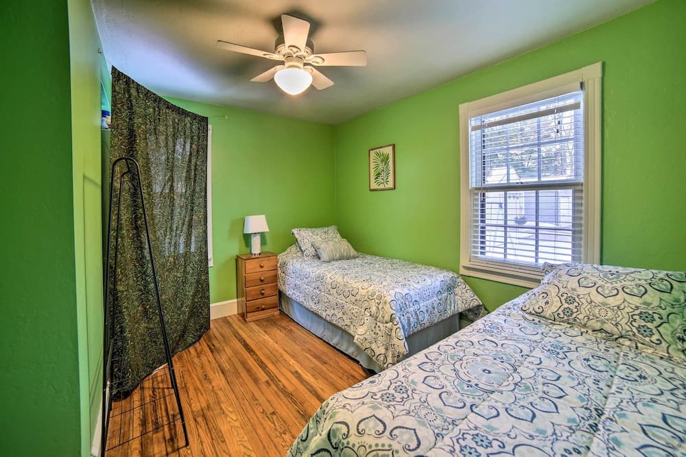 Modern Home w/ Backyard, 1 Mi to Dtwn Sturgeon Bay