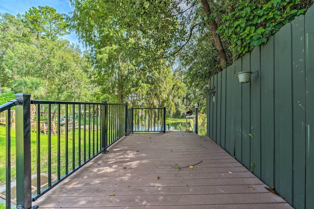 Rainbow River Home w/ Private Kayak Dock