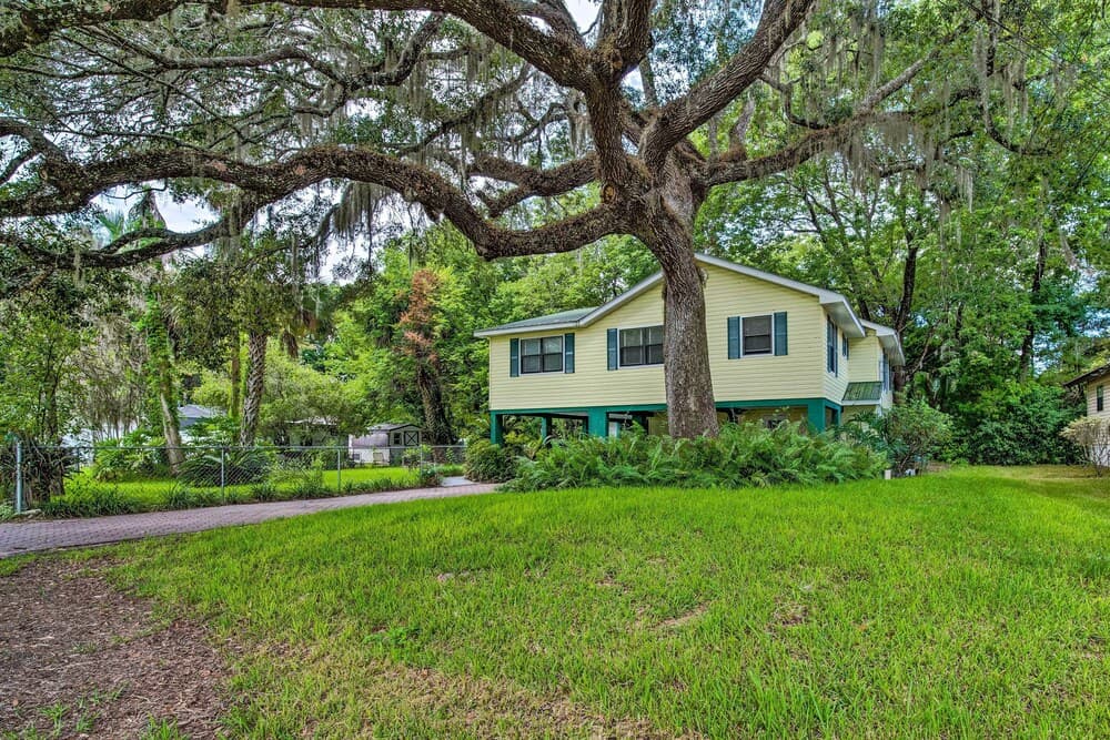 Waterfront Inglis Getaway ~ 5 Mi to the Gulf!