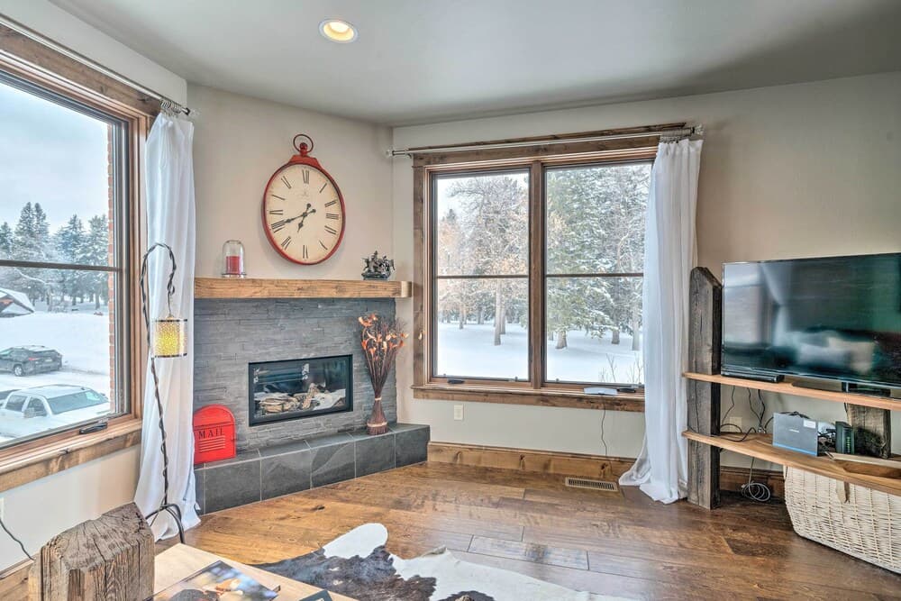 Main St Bozeman Condo - Walk to Parks & Eateries!