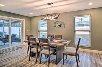 Lovely Clearwater Home w/ Beautiful Screened Lanai