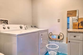 East Bay Vacation Rental w/ Dock!