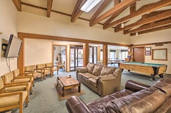 Studio w/ Balcony, Walk to Brian Head Resort!